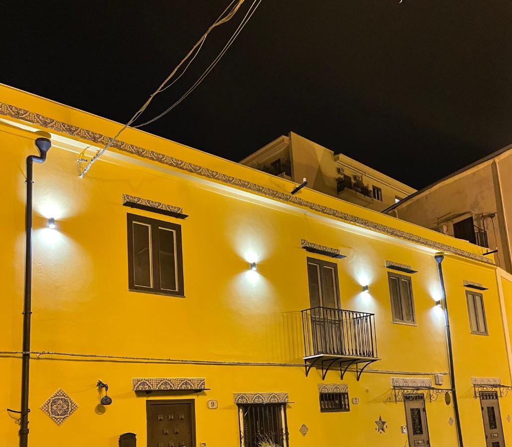 Case Vacanze Donna Ina Palermo Exterior photo